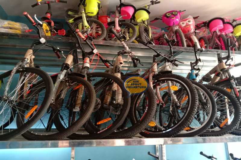 Cycle cycle showroom hotsell